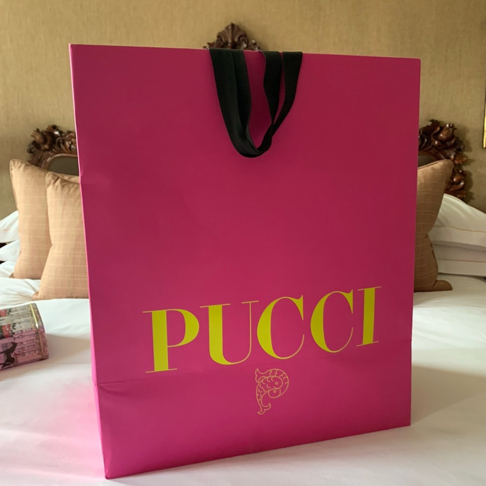 Brand new rare Emilio Pucci pink authentic shopping bag with fabric handles